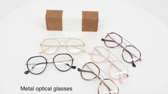 새로운 디자인 클래식 패션 트렌드 편안한 사각형 안경 여성 다채로운 독서 안경 출시 준비